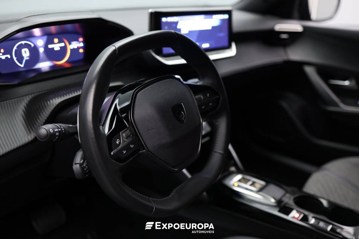 peugeot-2008-2024-gasolina-1199cc