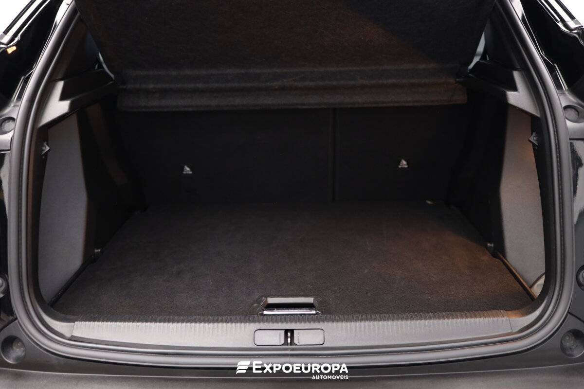 peugeot-2008-2024-gasolina-1199cc