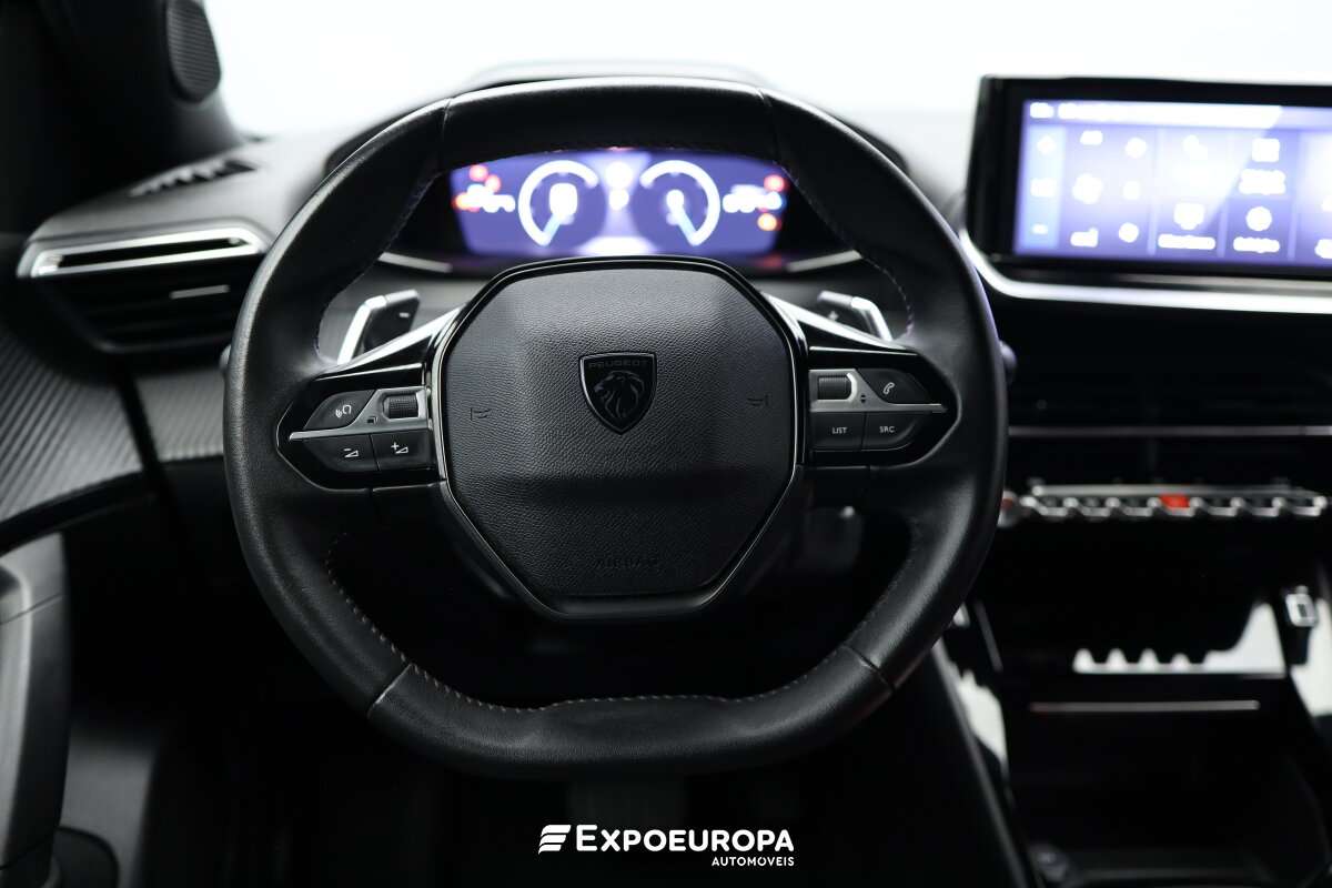 peugeot-2008-2024-gasolina-1199cc