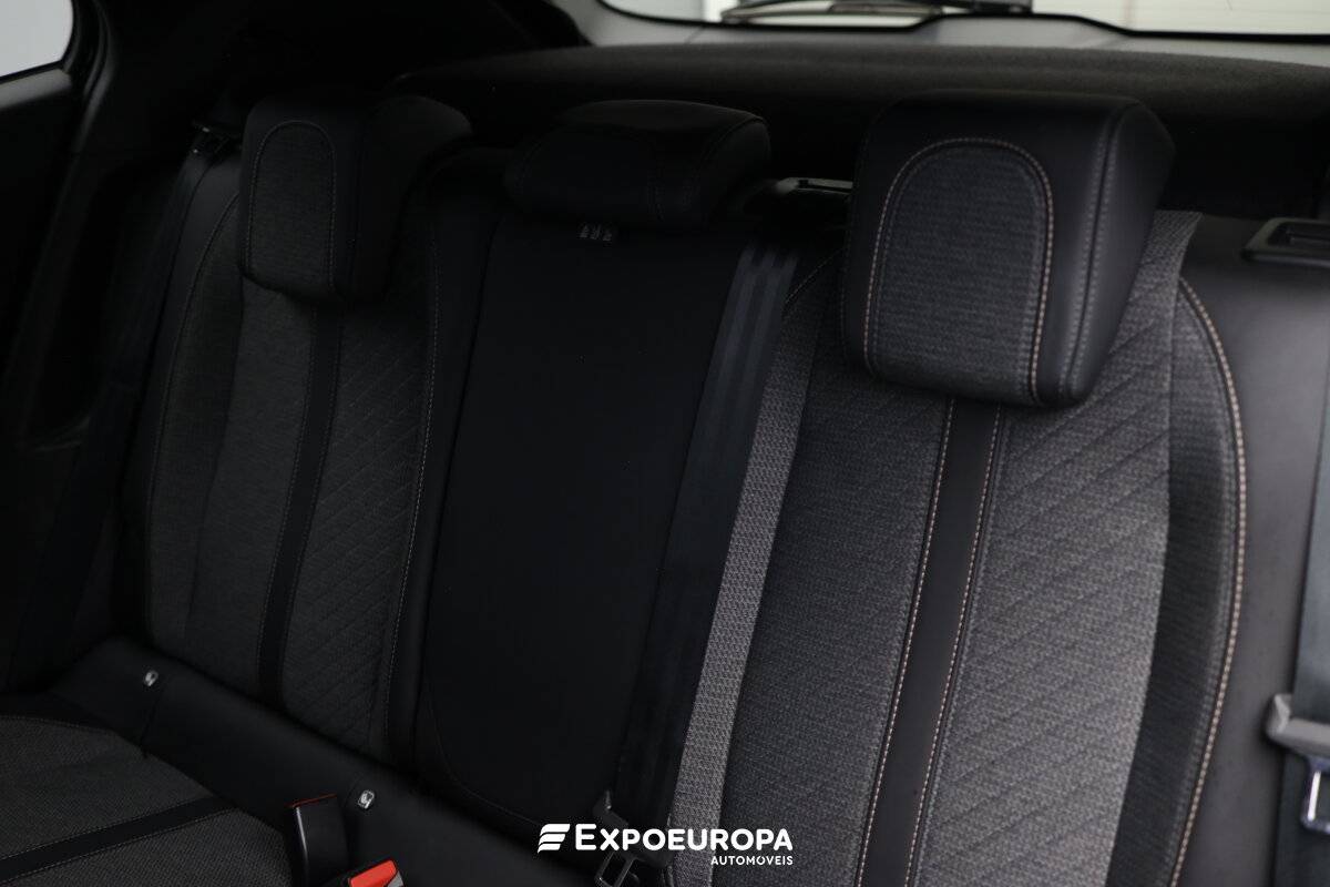 peugeot-2008-2024-gasolina-1199cc