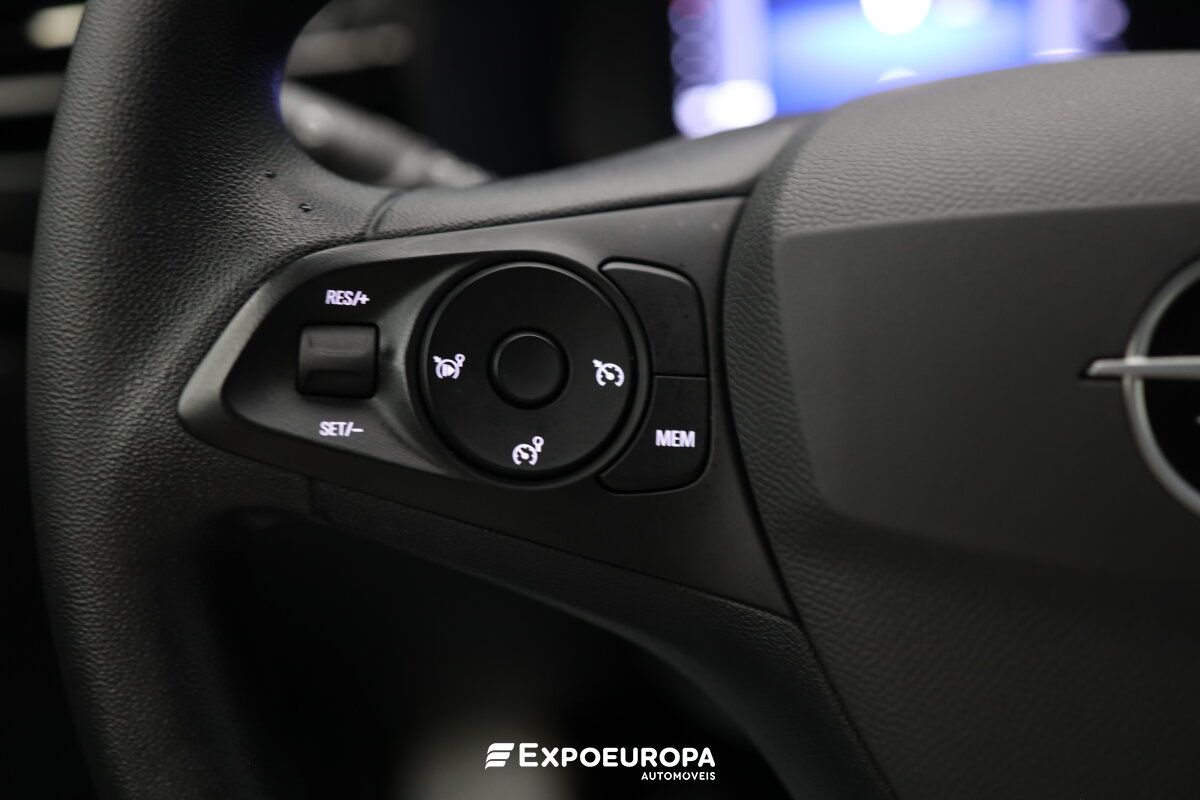 opel-corsa-2025-gasolina-1199cc