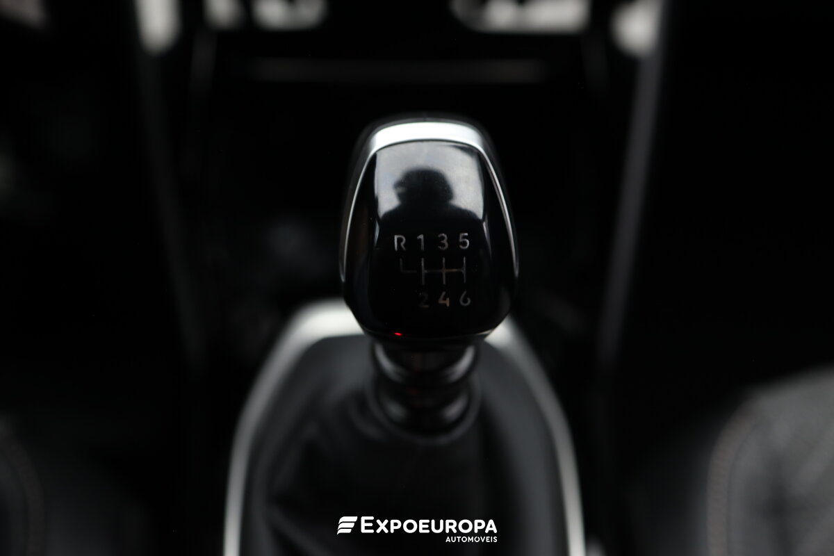 peugeot-2008-2025-gasolina-1199cc