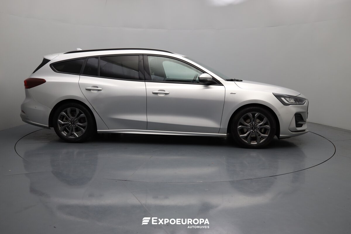 ford-focus-2024-hibrido-a-gasolina-998cc