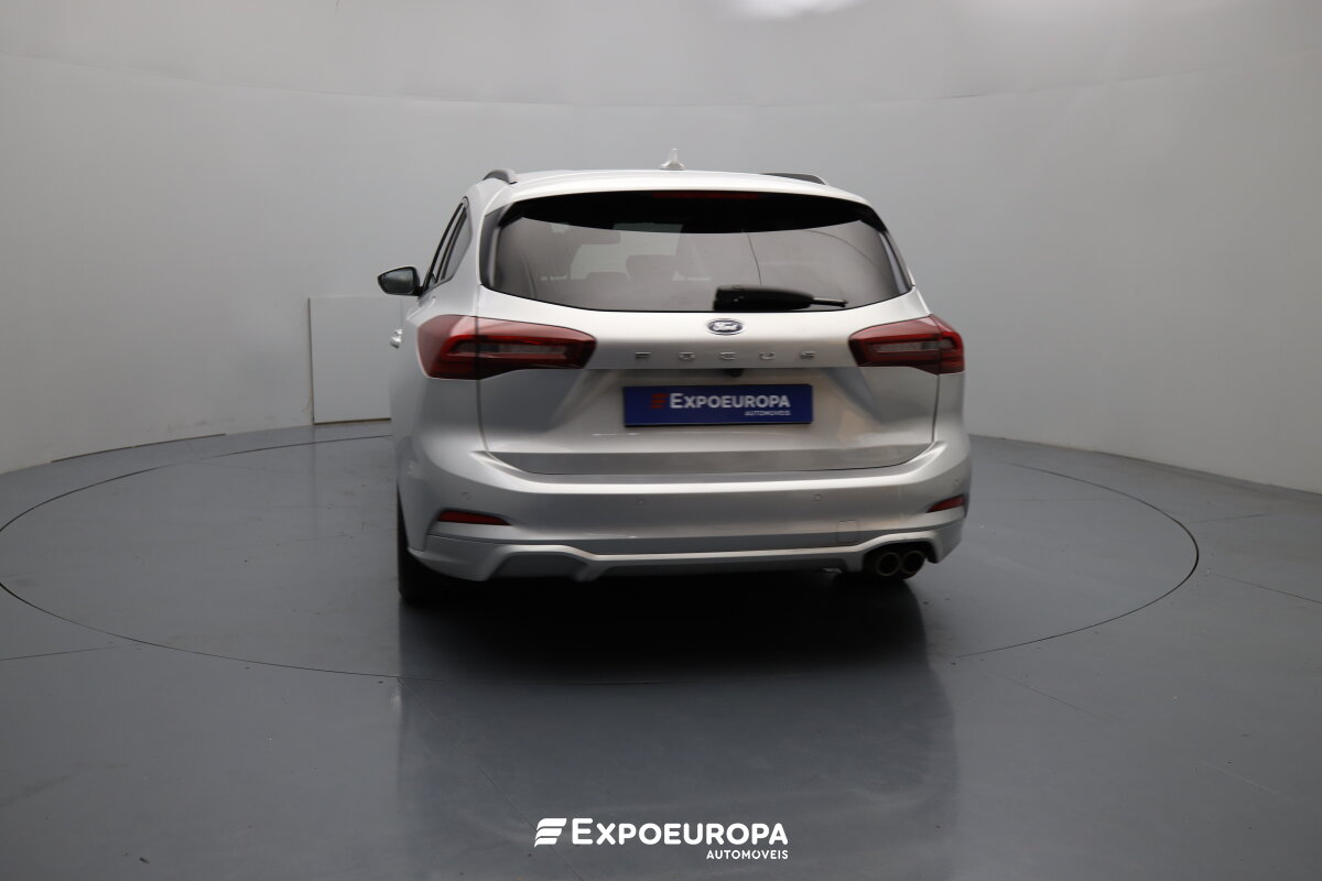 ford-focus-2024-hibrido-a-gasolina-998cc