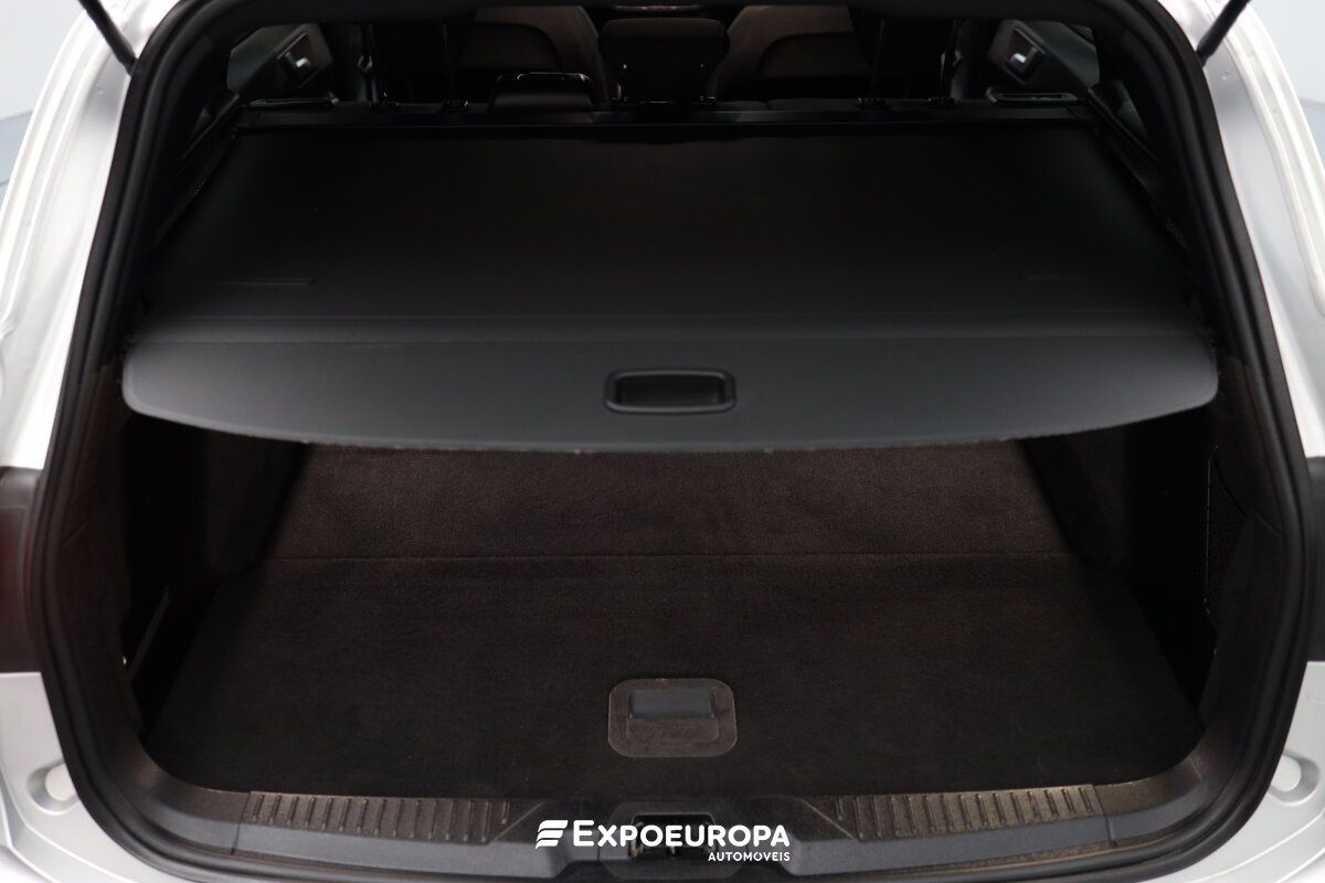 ford-focus-2024-hibrido-a-gasolina-998cc