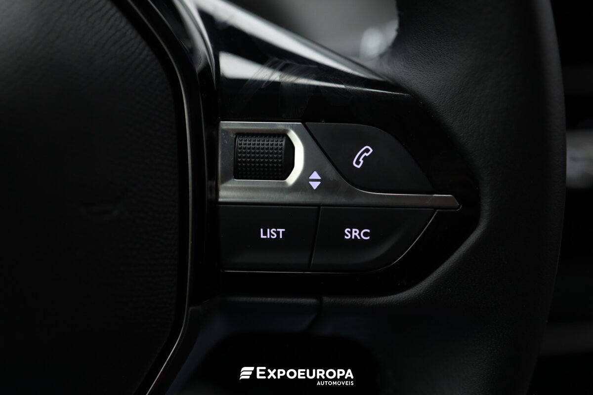 peugeot-208-2025-gasolina-1199cc