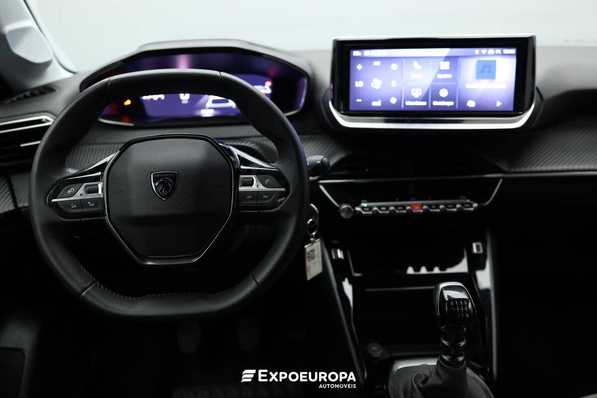 peugeot-208-2025-gasolina-1199cc