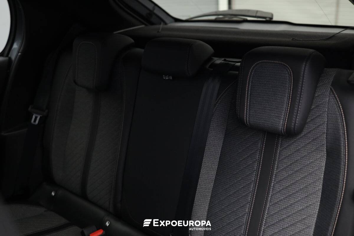 peugeot-208-2025-gasolina-1199cc