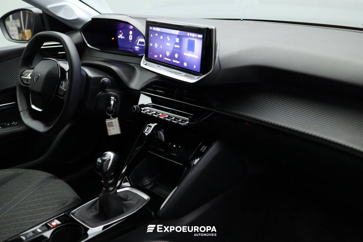 peugeot-208-2025-gasolina-1199cc