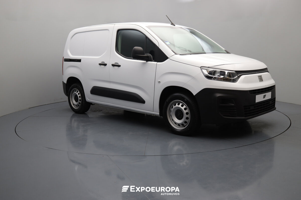 fiat-doblo-2023-diesel-1499cc