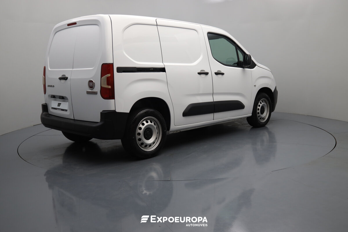 fiat-doblo-2023-diesel-1499cc
