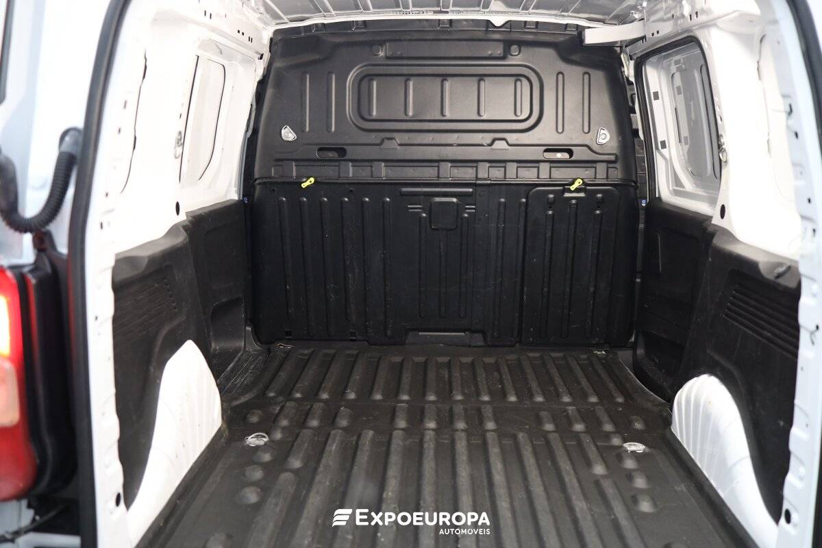 fiat-doblo-2023-diesel-1499cc