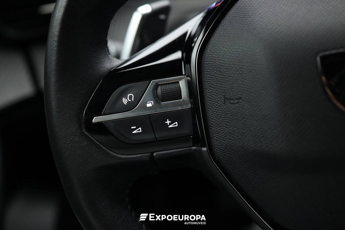 peugeot-2008-2024-gasolina-1199cc