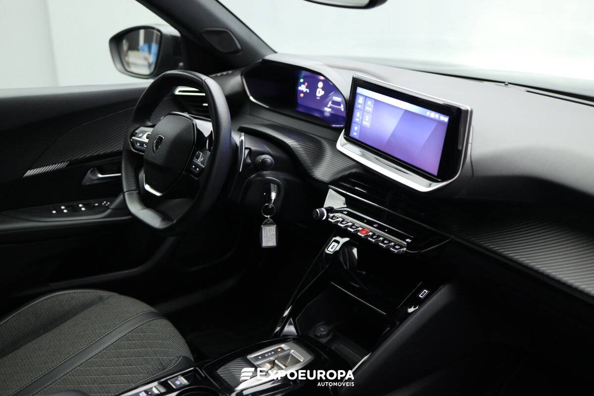 peugeot-2008-2024-gasolina-1199cc