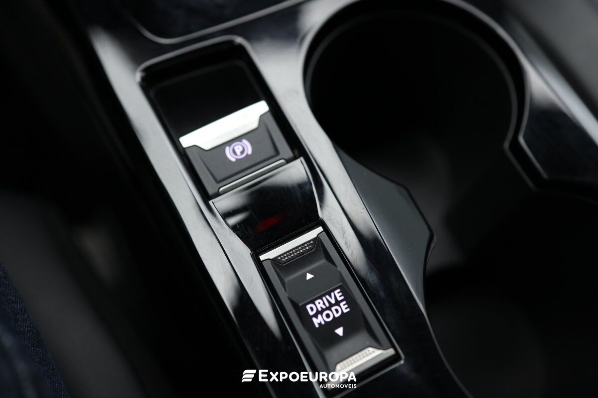 peugeot-2008-2024-gasolina-1199cc