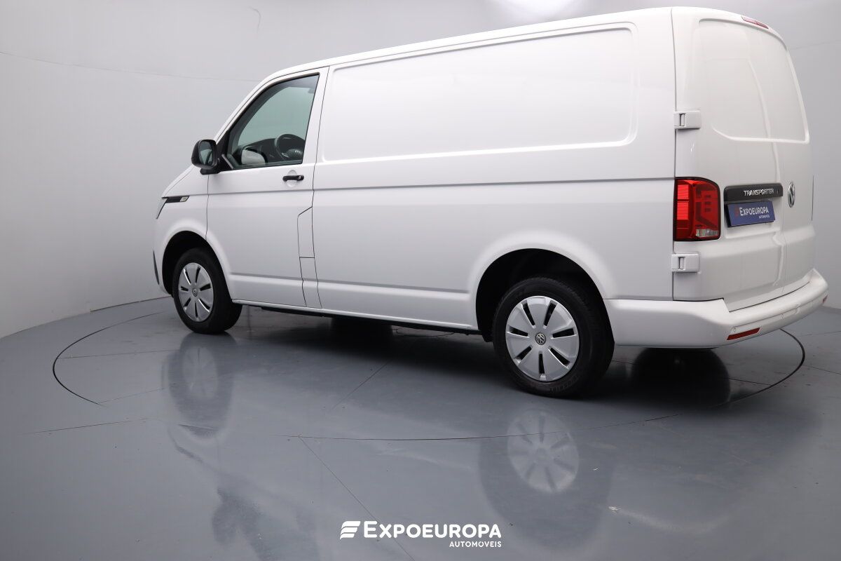 volkswagen-transporter-2022-diesel-1968cc