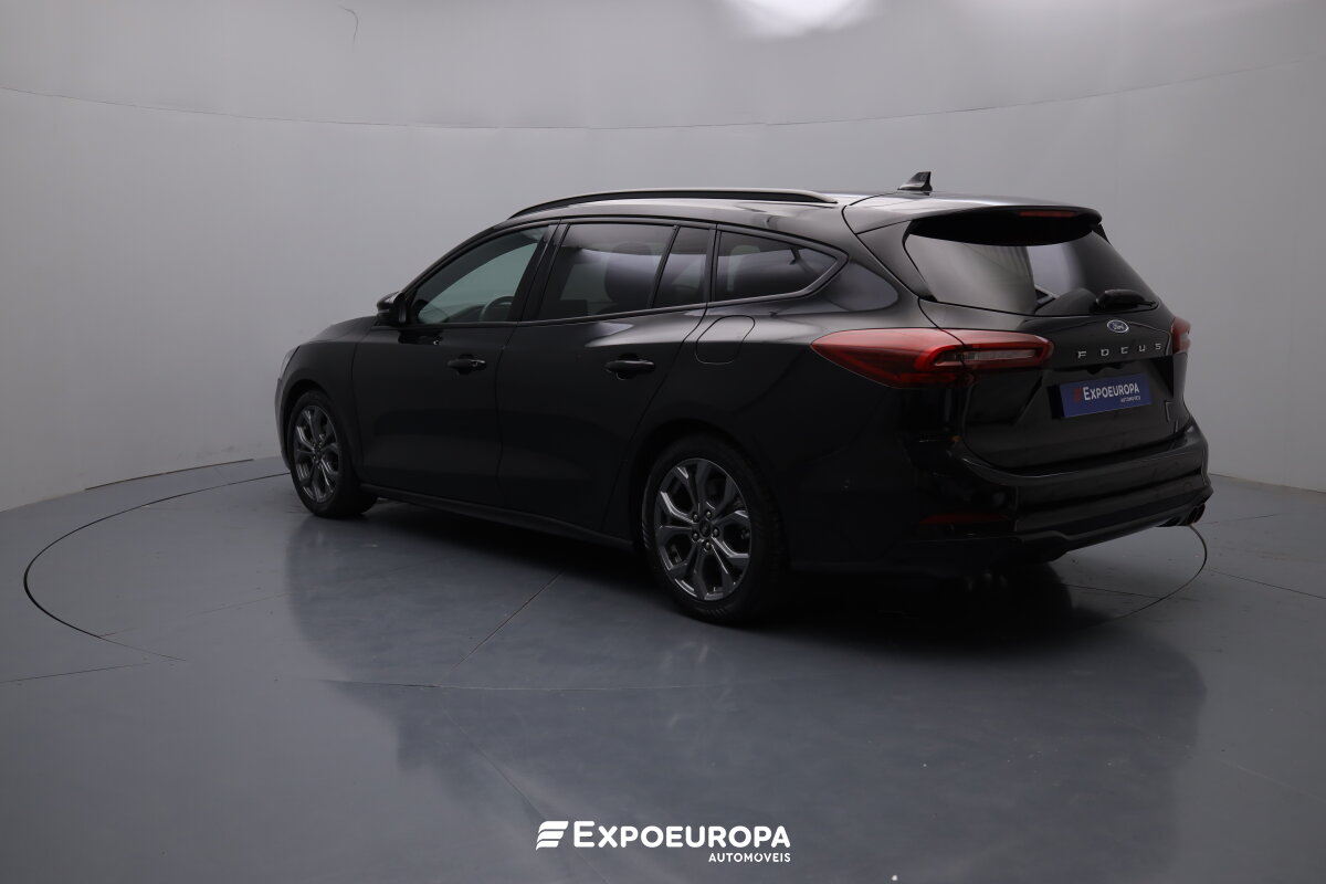 ford-focus-2024-hibrido-a-gasolina-998cc