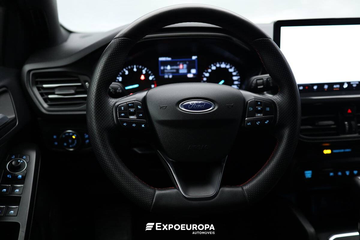 ford-focus-2024-hibrido-a-gasolina-998cc
