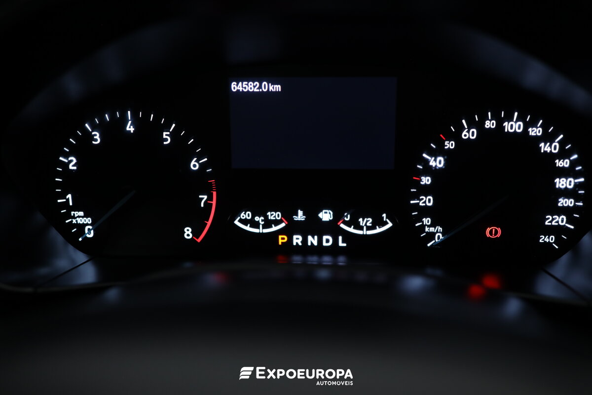 ford-focus-2024-hibrido-a-gasolina-998cc