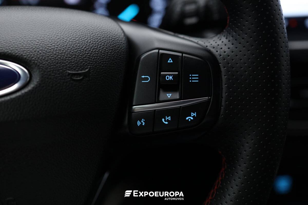ford-focus-2024-hibrido-a-gasolina-998cc