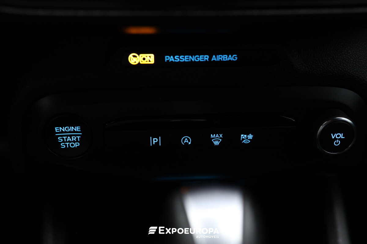 ford-focus-2024-hibrido-a-gasolina-998cc