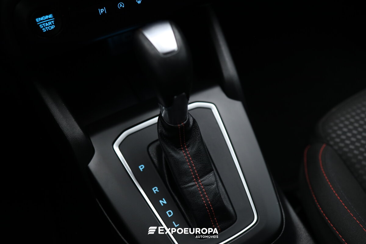 ford-focus-2024-hibrido-a-gasolina-998cc