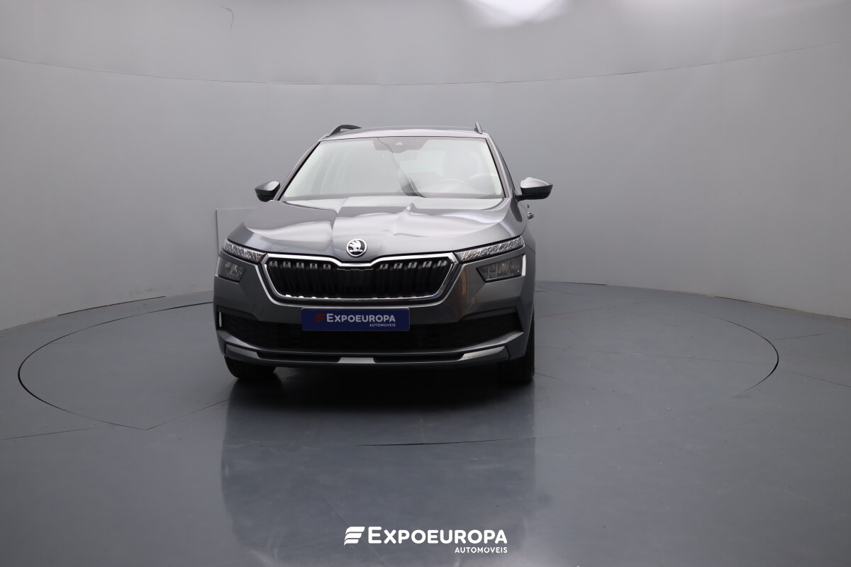 skoda-kamiq-2023-gasolina-999cc