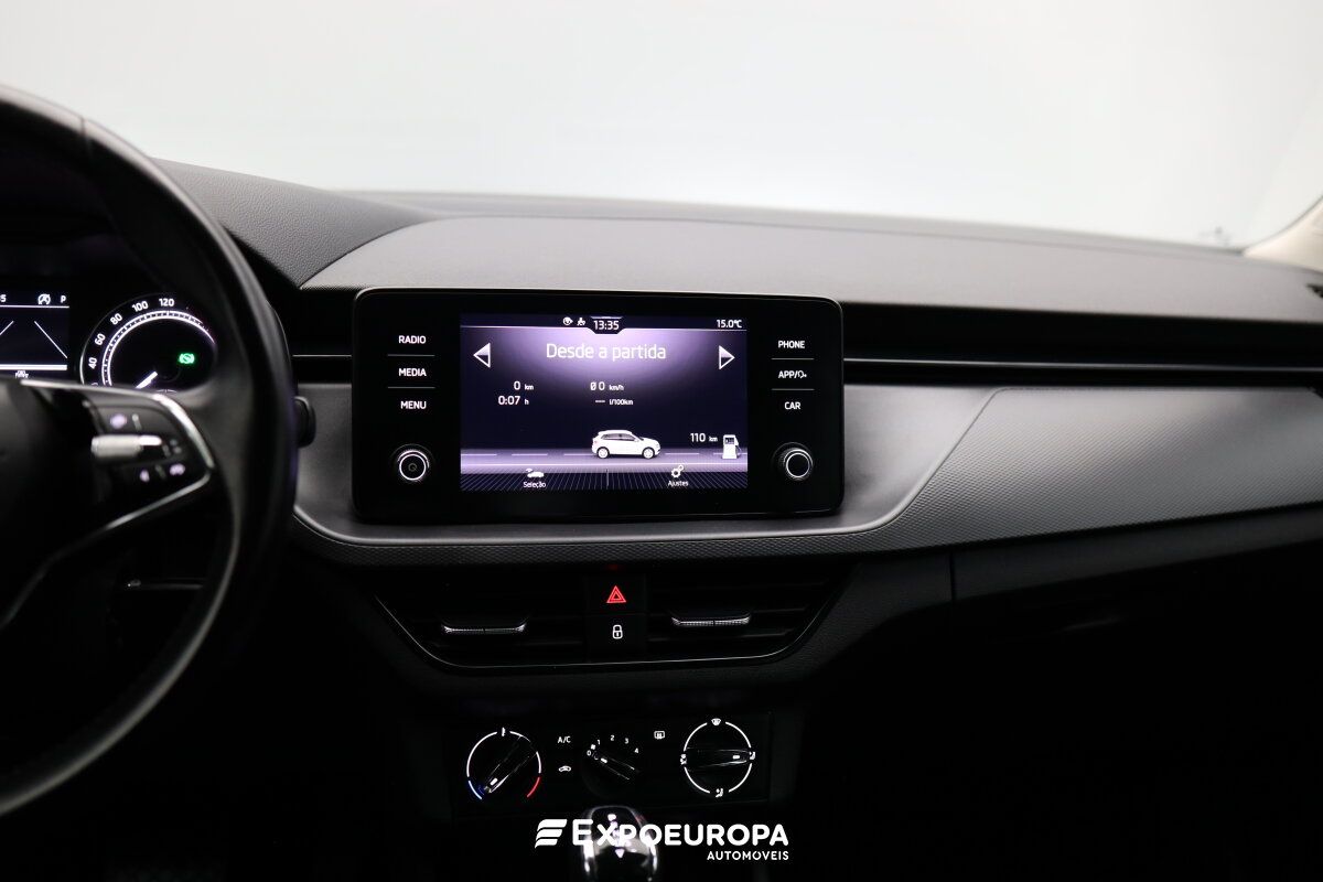 skoda-kamiq-2023-gasolina-999cc