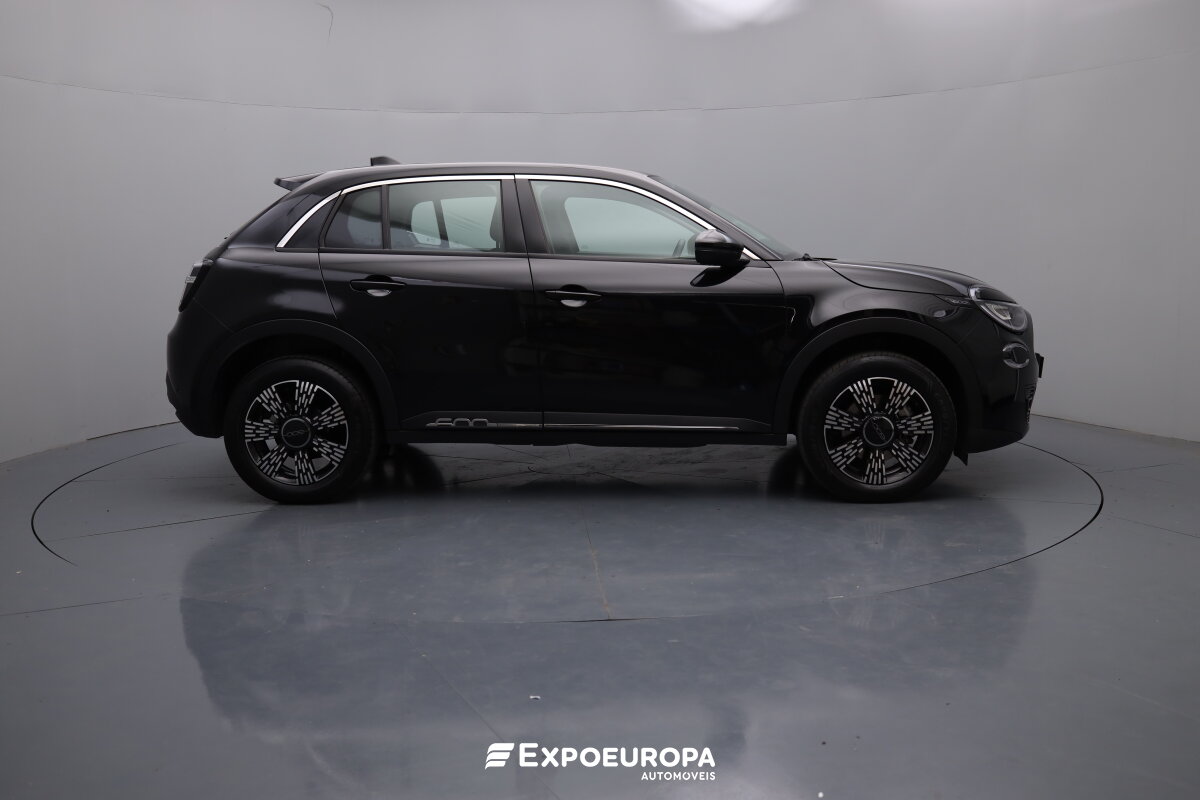 fiat-600-2025-hibrido-a-gasolina-1199cc
