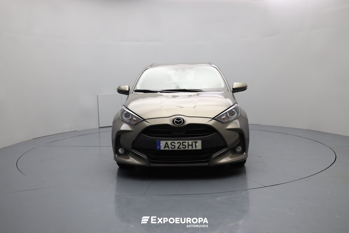 mazda-2-2022-hibrido-a-gasolina-1490cc