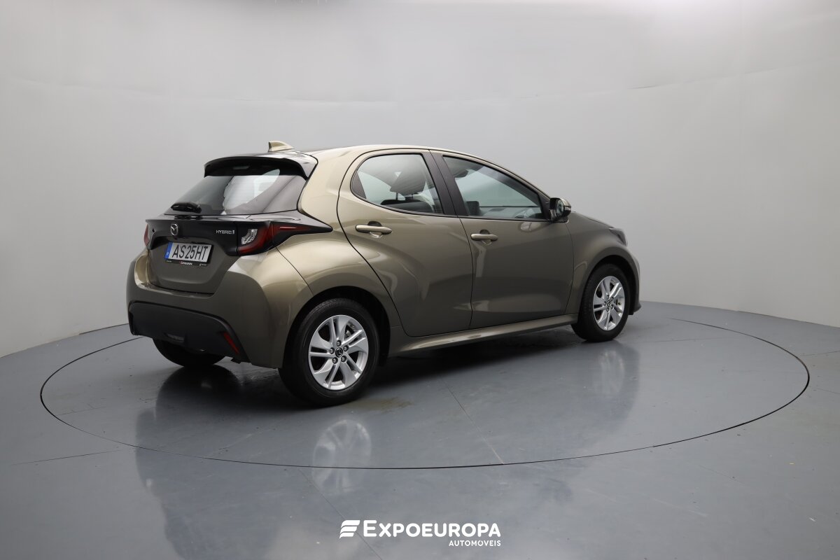mazda-2-2022-hibrido-a-gasolina-1490cc