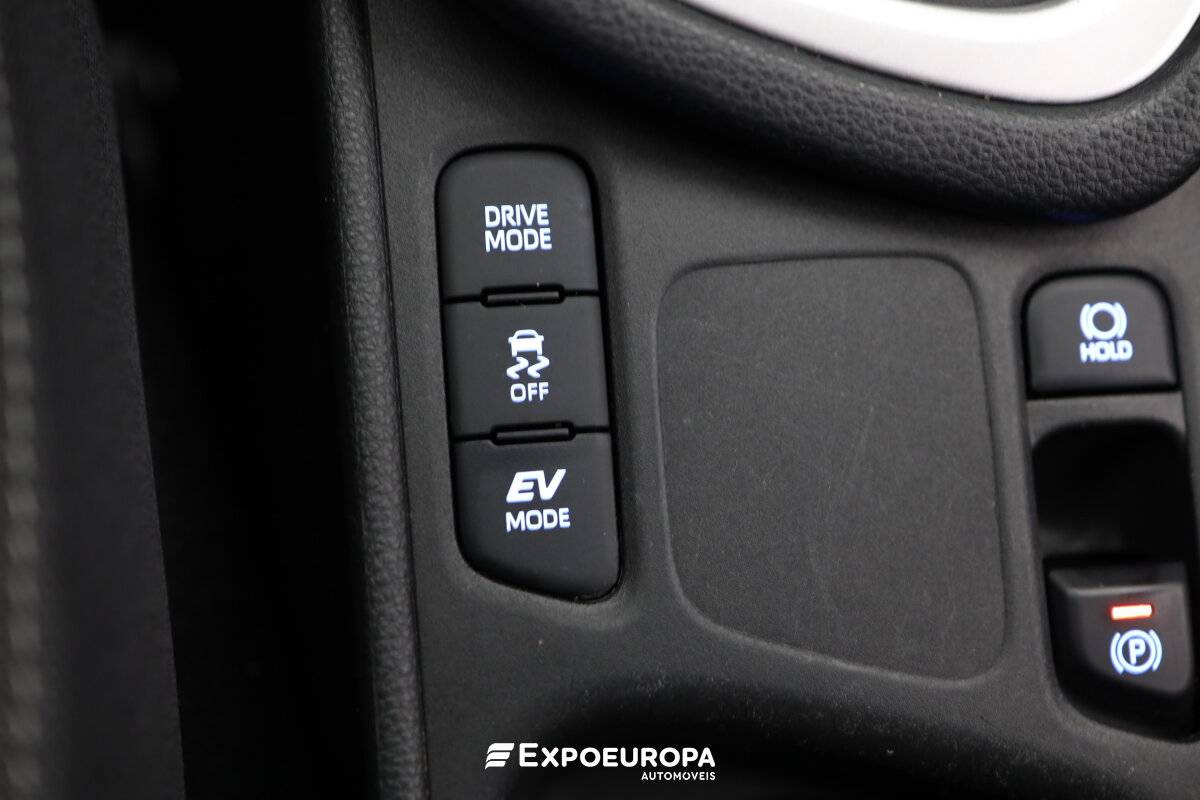 mazda-2-2022-hibrido-a-gasolina-1490cc