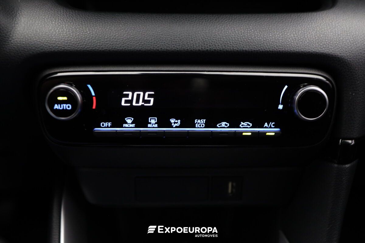 mazda-2-2022-hibrido-a-gasolina-1490cc