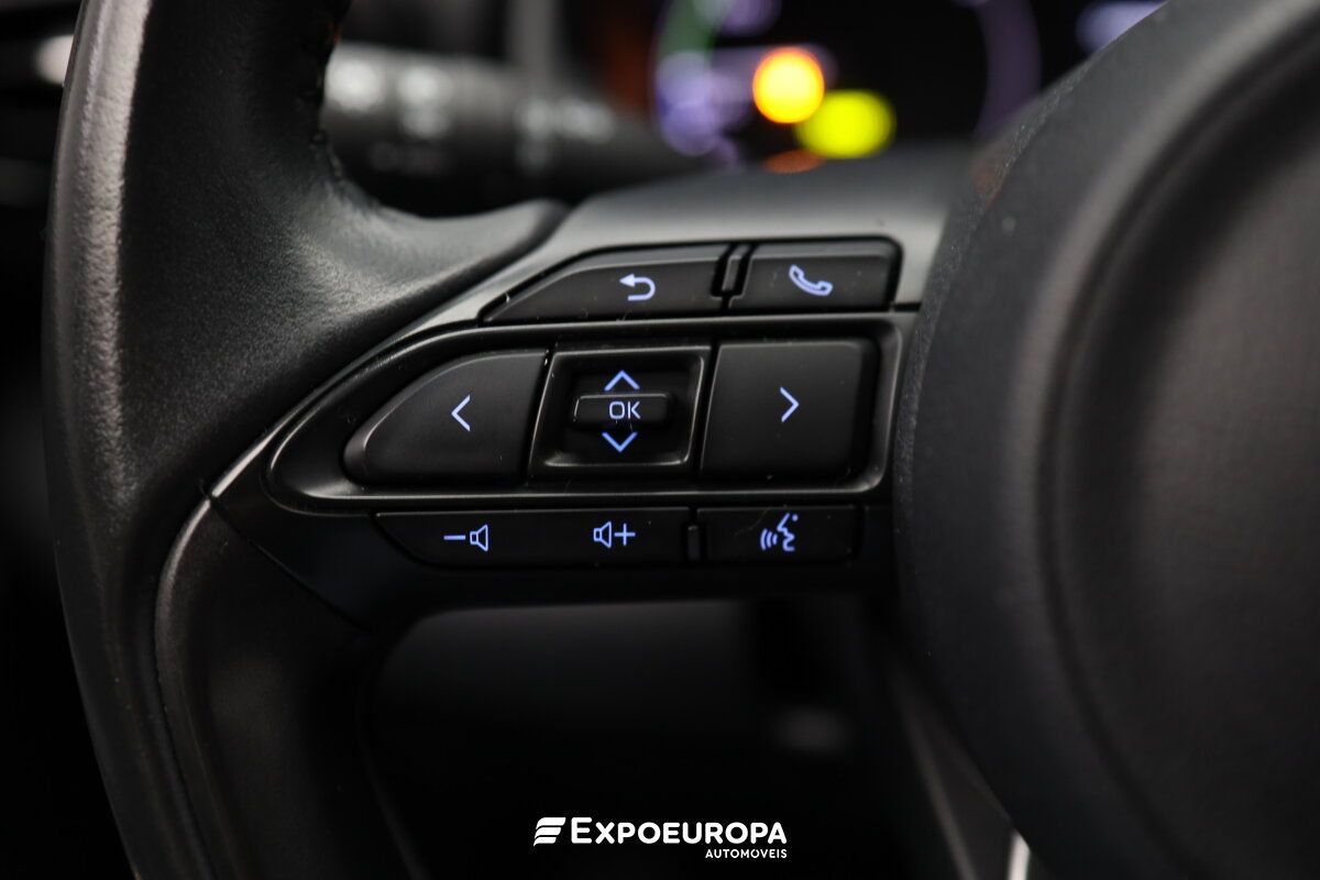 mazda-2-2022-hibrido-a-gasolina-1490cc