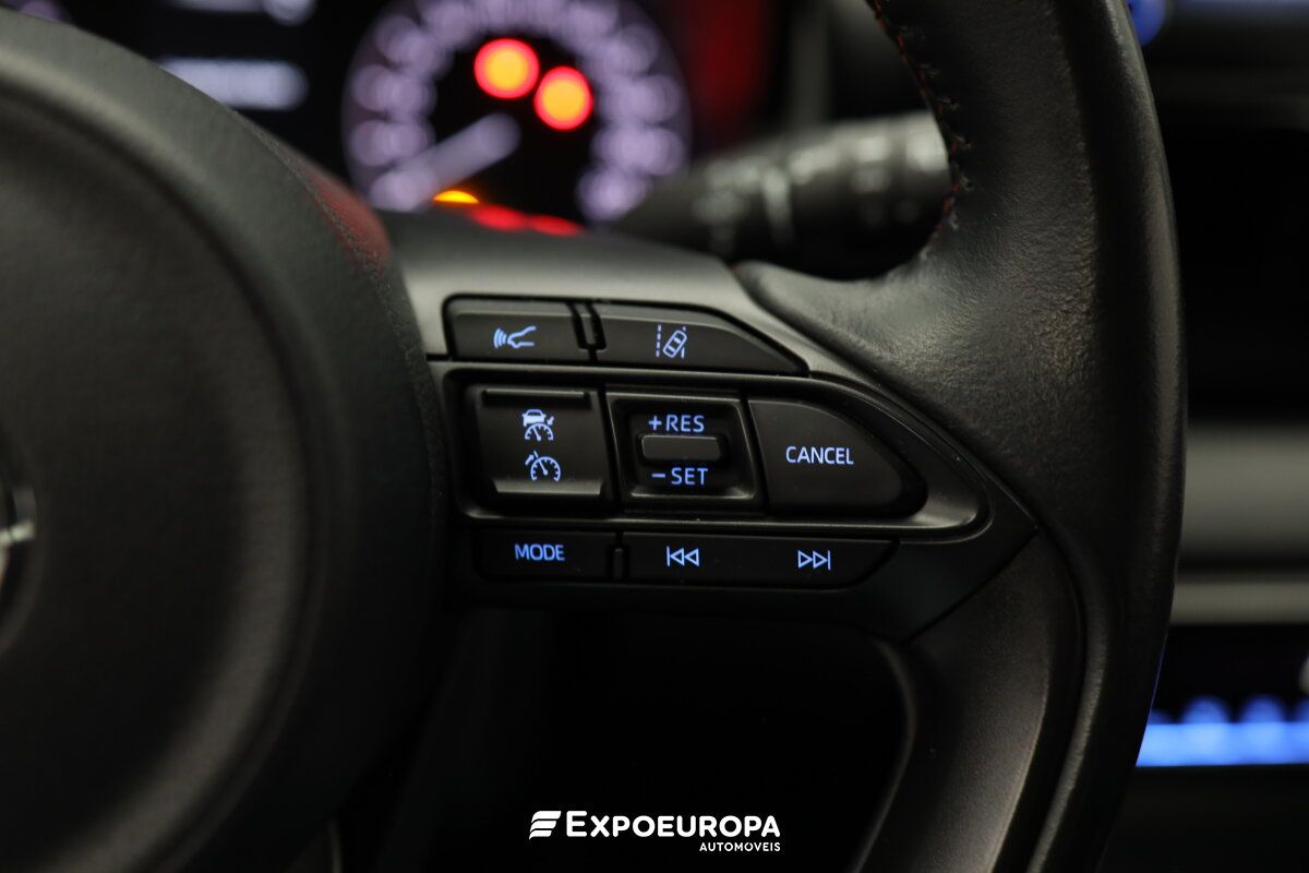 mazda-2-2022-hibrido-a-gasolina-1490cc