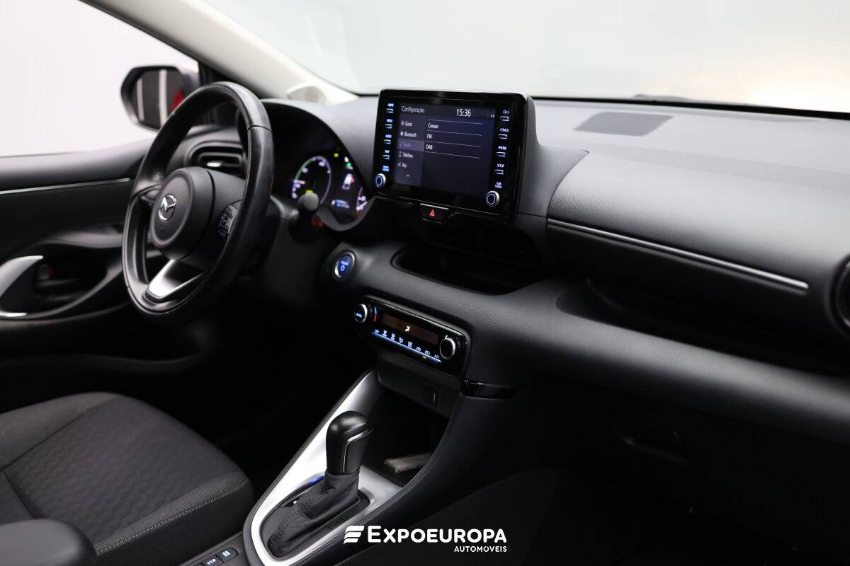mazda-2-2022-hibrido-a-gasolina-1490cc