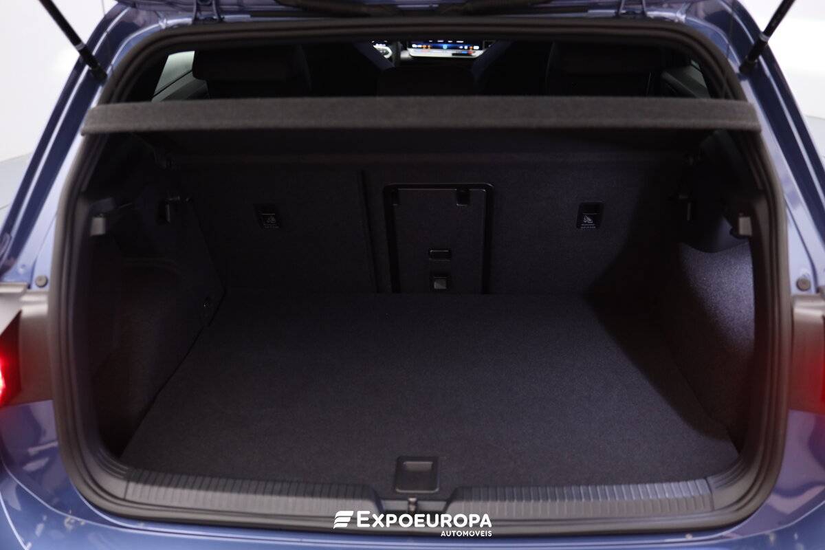 volkswagen-golf-2025-hibrido-a-gasolina-1498cc