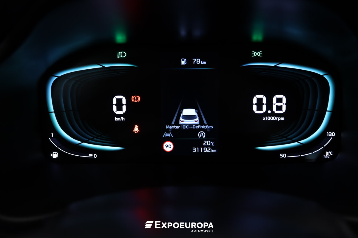 kia-stonic-2025-gasolina-1197cc