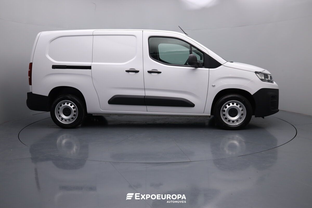 citroen-berlingo-2024-diesel-1499cc
