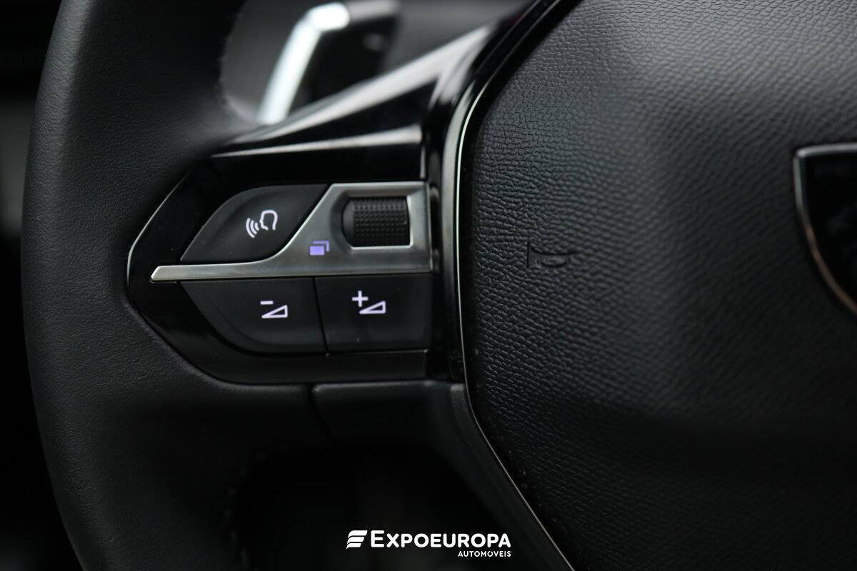 peugeot-2008-2025-hibrido-a-gasolina-1199cc