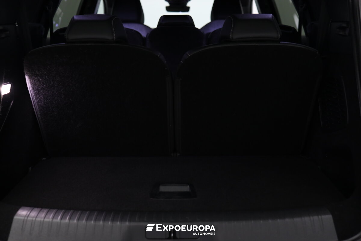 peugeot-5008-2025-hibrido-a-gasolina-1199cc