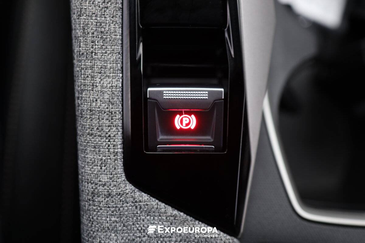 peugeot-5008-2025-hibrido-a-gasolina-1199cc