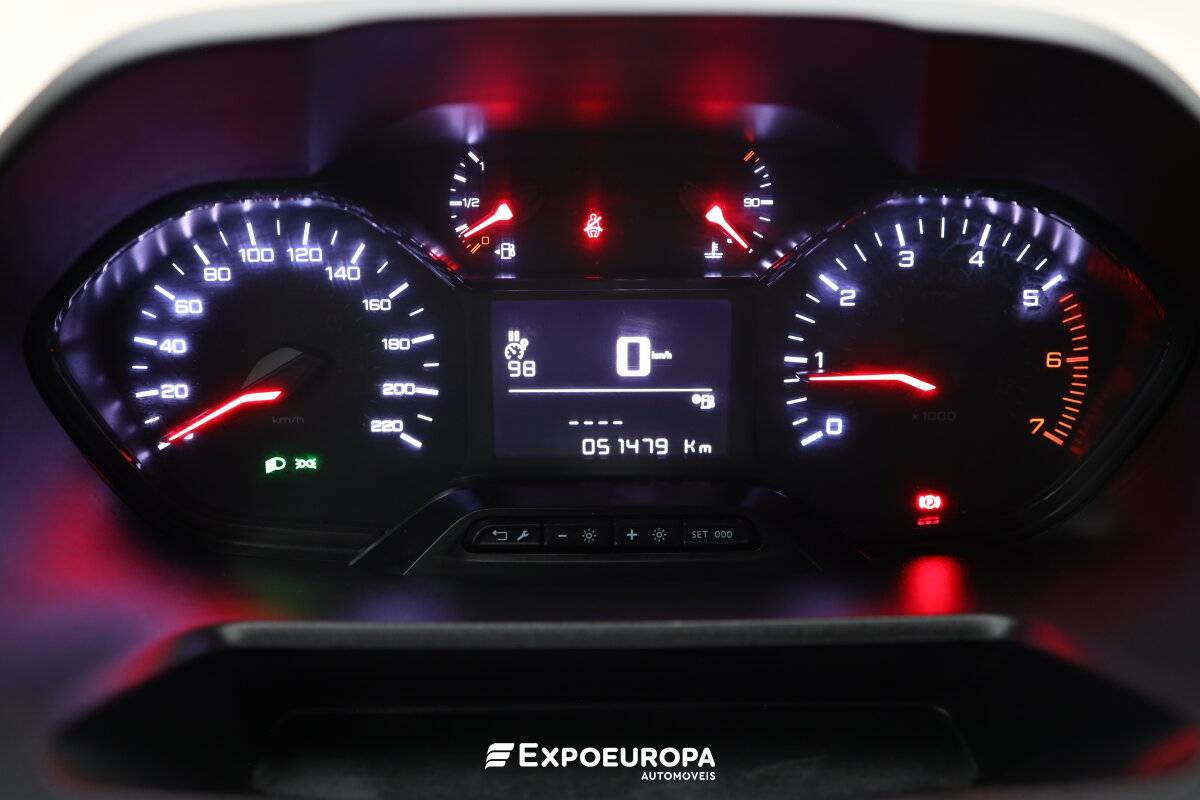 peugeot-partner-2024-diesel-1499cc