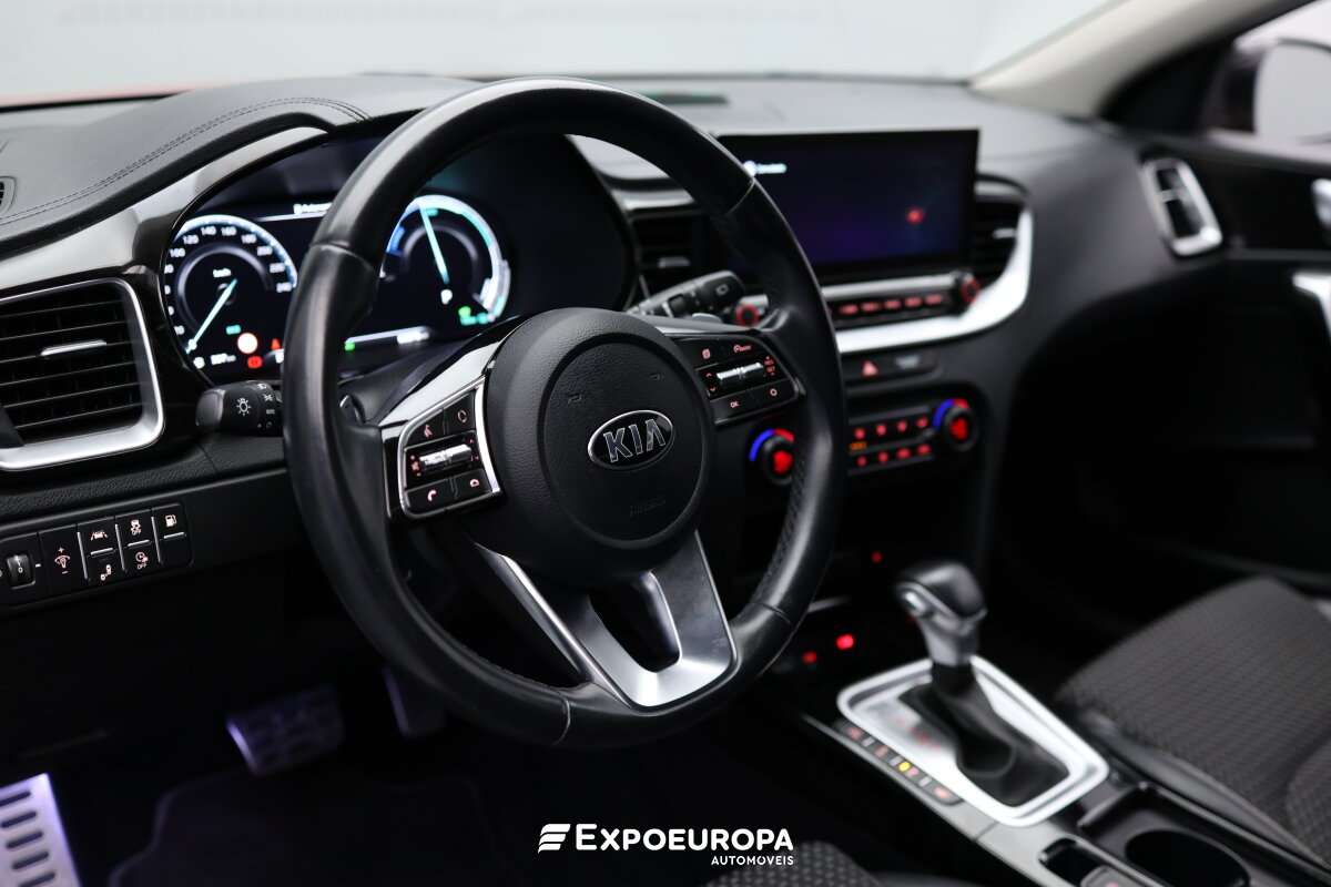 kia-xceed-2021-hibrido-a-gasolina-1580cc