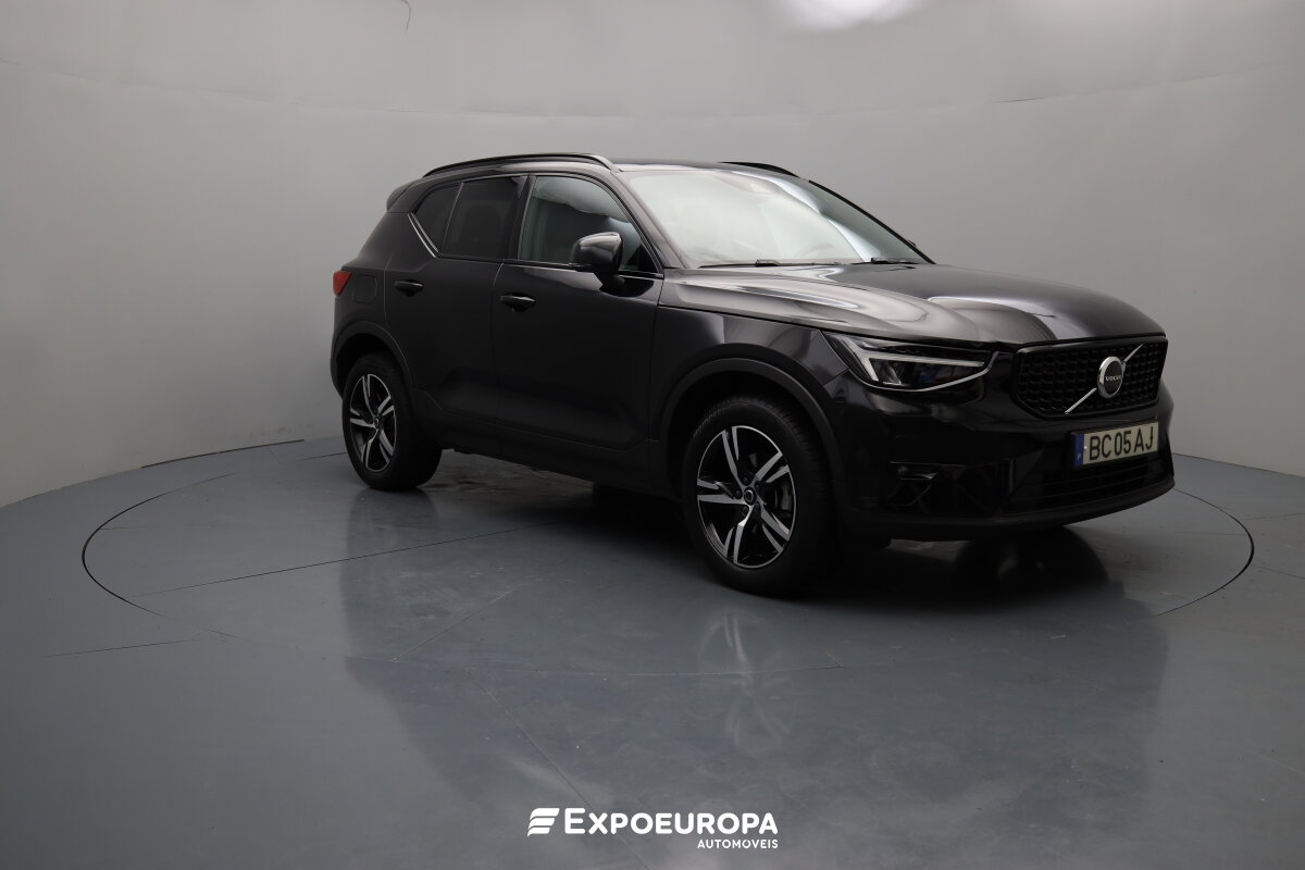 volvo-xc40-2023-gasolina-1477cc
