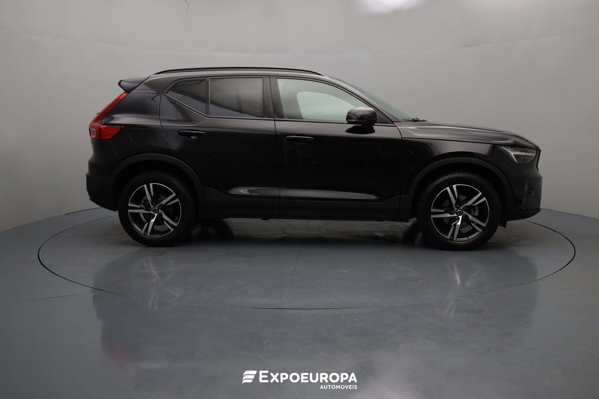 volvo-xc40-2023-gasolina-1477cc