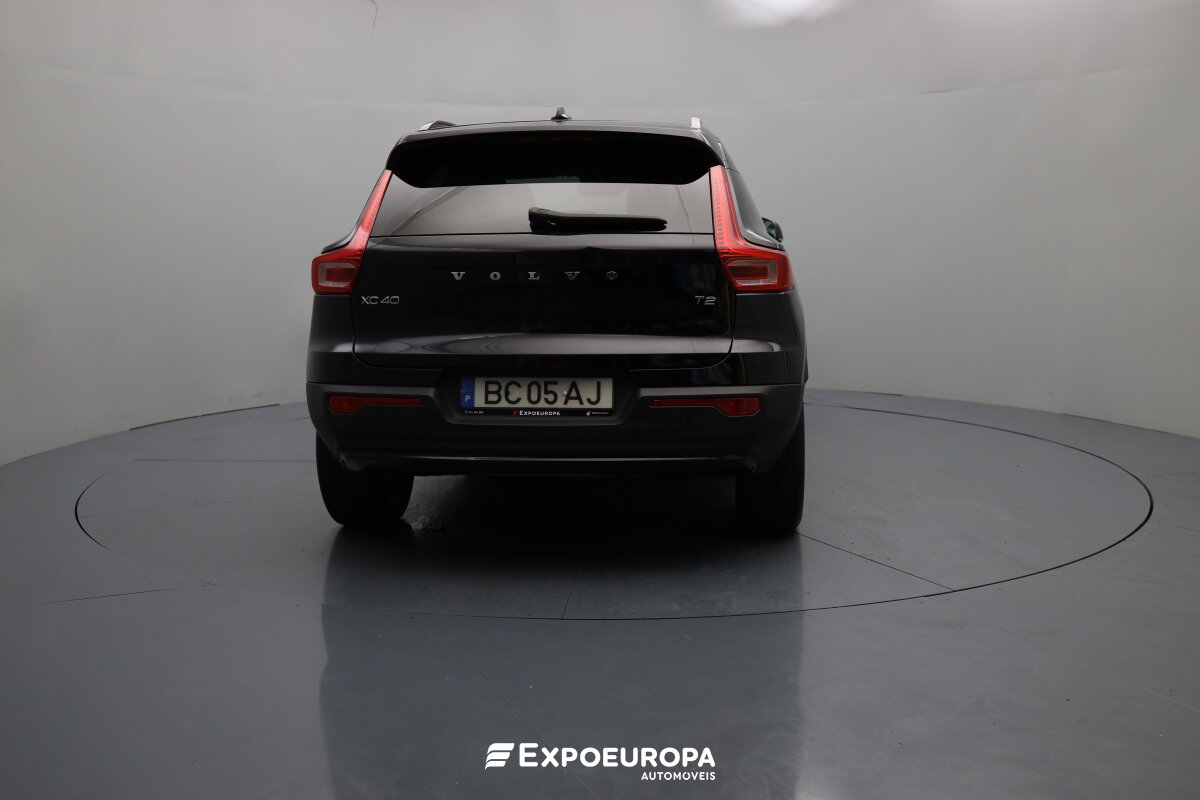 volvo-xc40-2023-gasolina-1477cc