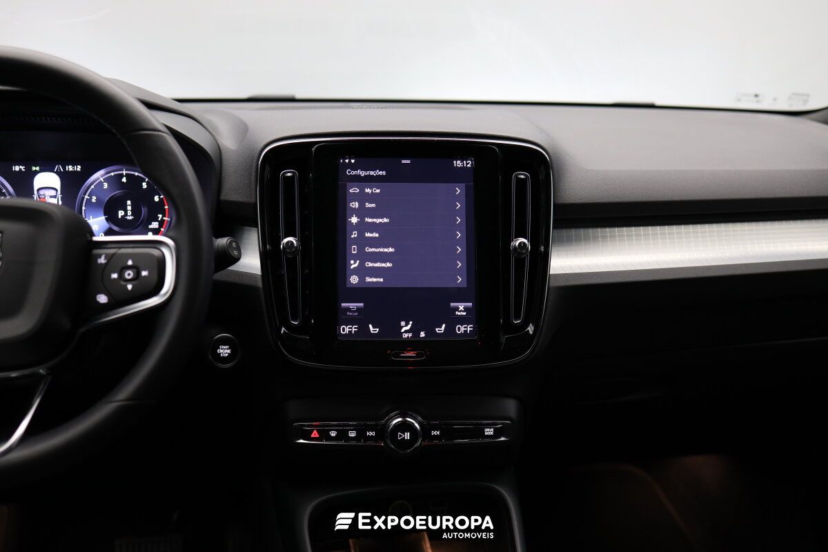 volvo-xc40-2023-gasolina-1477cc