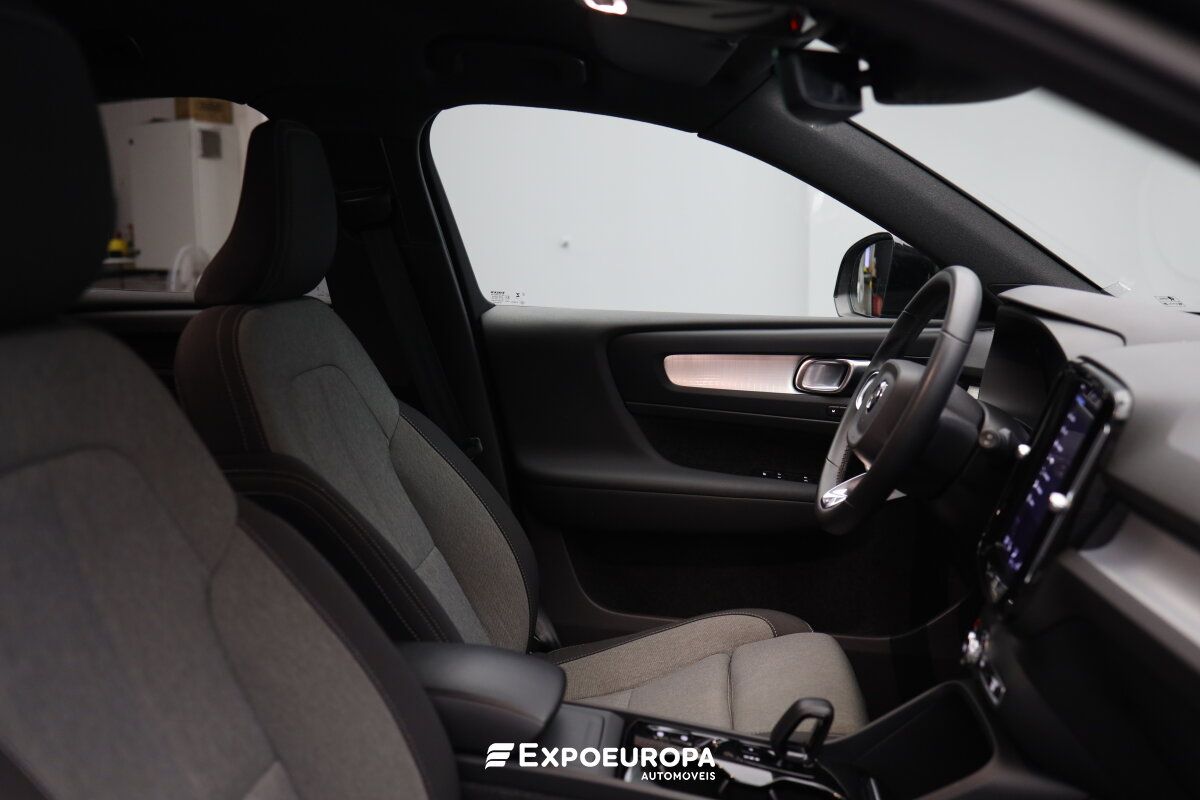 volvo-xc40-2023-gasolina-1477cc
