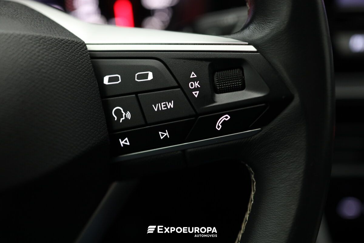 seat-leon-2022-gasolina-999cc